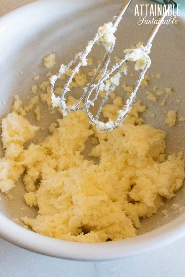 creaming egg and sugar for cake