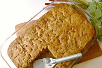 cake in pan with metal spatula