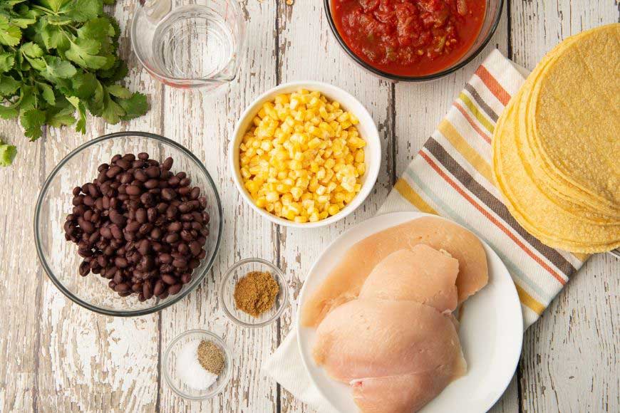 ingredients for slow cooker chicken tacos.