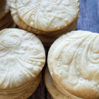 round sugar cookies with embossed rolling pin design