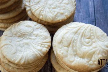 round sugar cookies with embossed rolling pin design