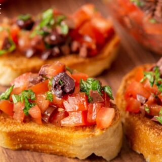 tomato mixture on toasts