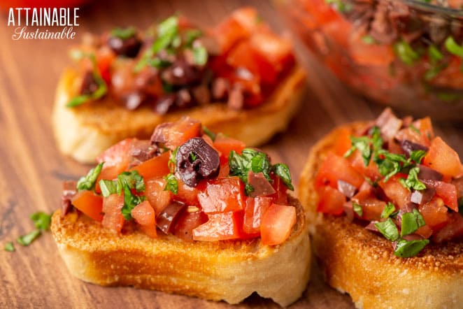 tomato mixture on toasts